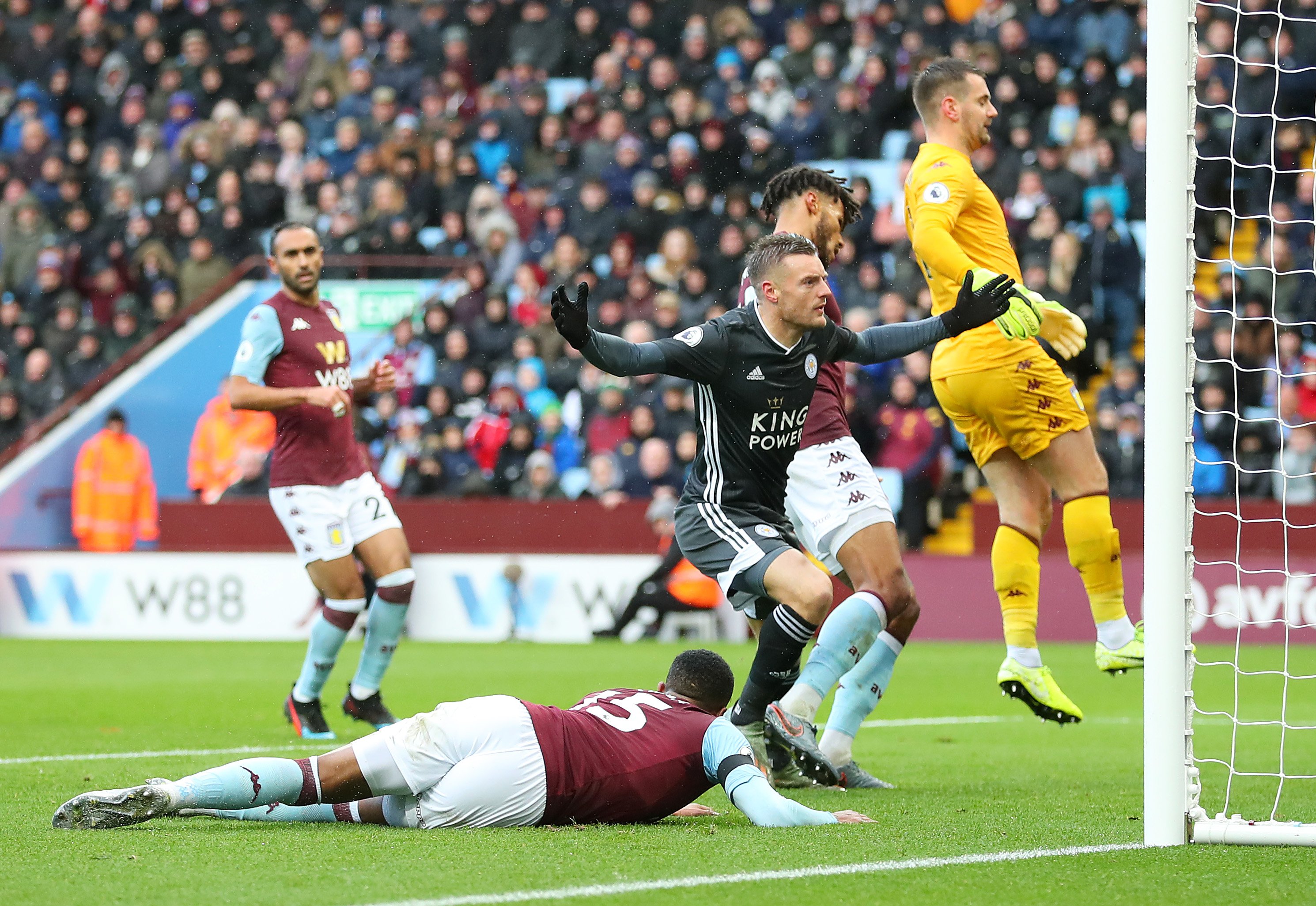 加强球员与 加强球员与